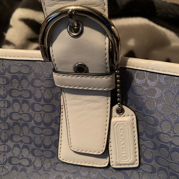 Authentic Coach Medium Blue & White Tote J35-6383 - Picture 3 of 8